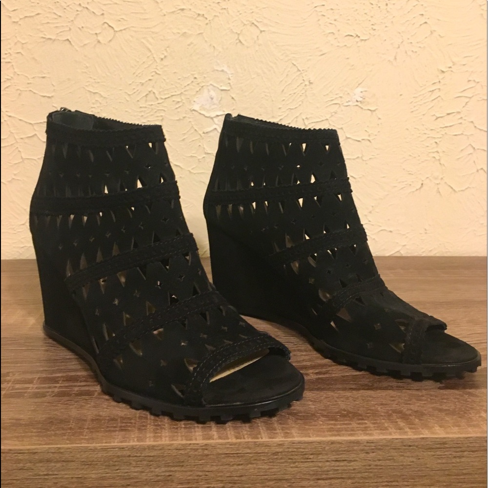 Via Spiga size 7(only worn 1x inside for 2 hours!)